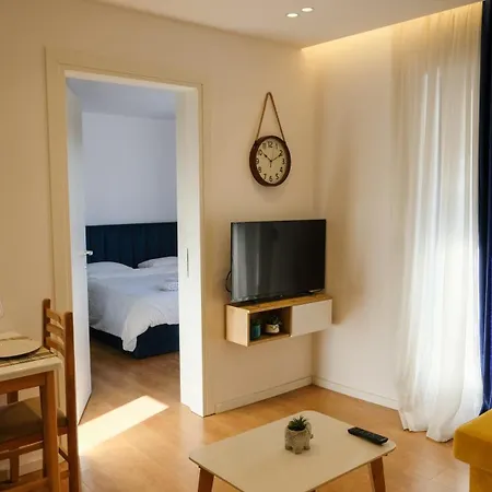 2e Center Apartment