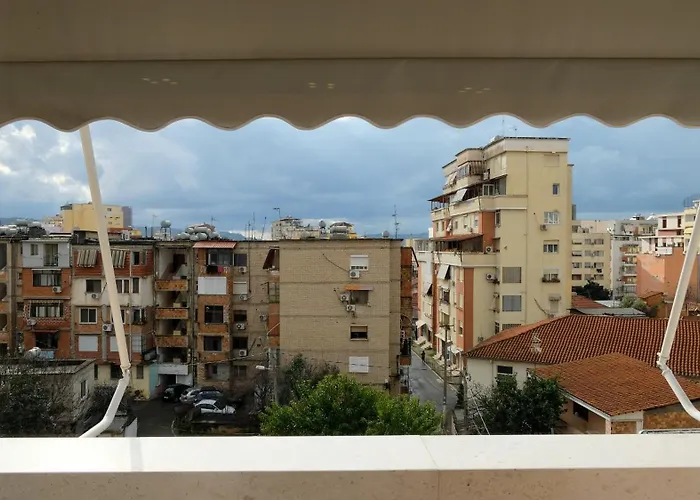 2e Center Τίρανα